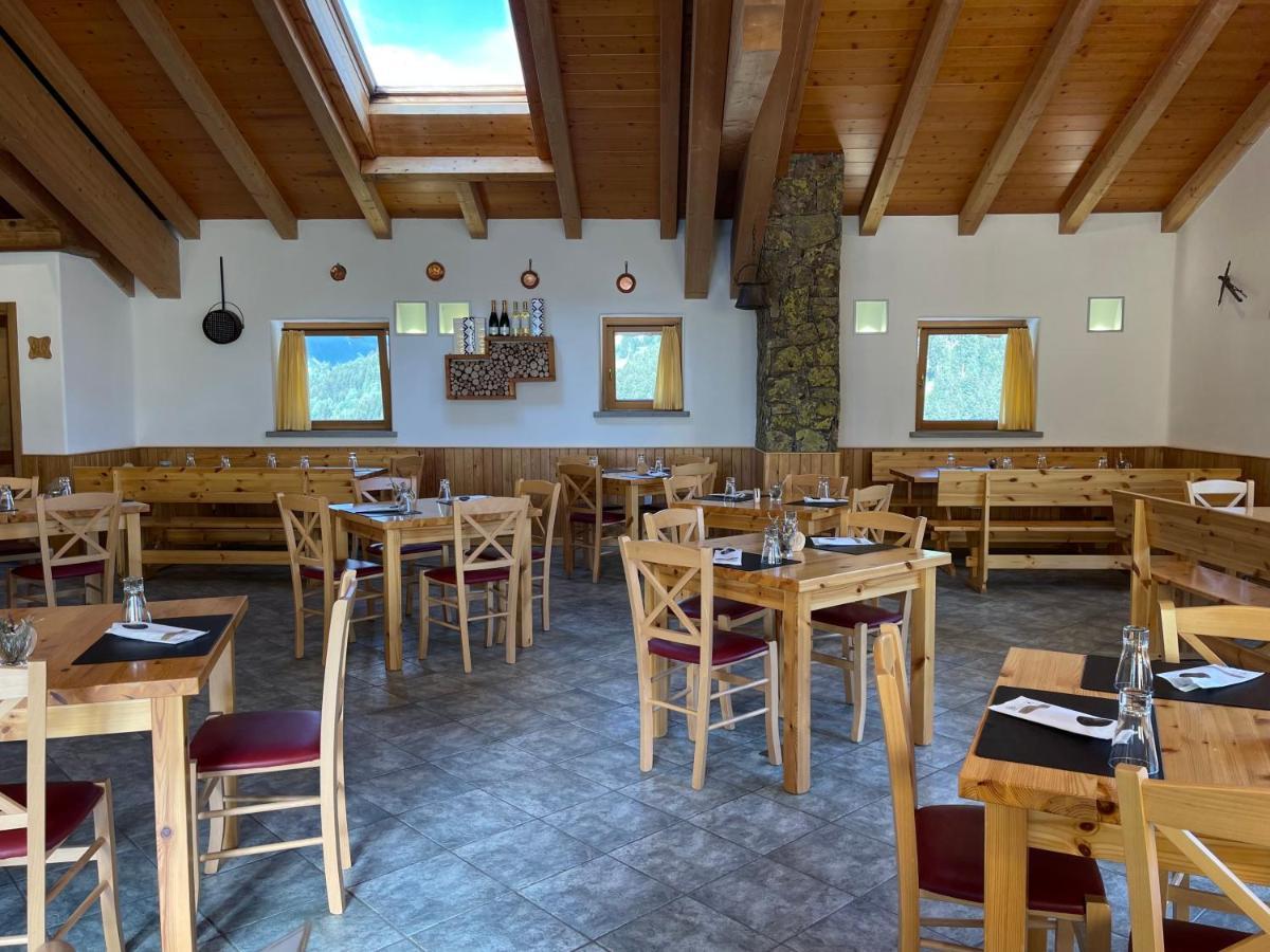 Hotel San Carlo, Tra Bormio E Livigno Isolaccia Luaran gambar