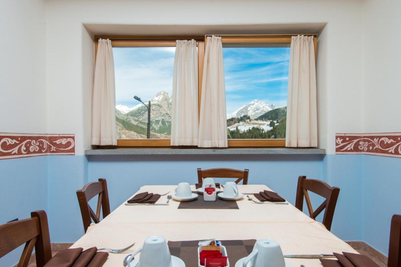 Hotel San Carlo, Tra Bormio E Livigno Isolaccia Luaran gambar